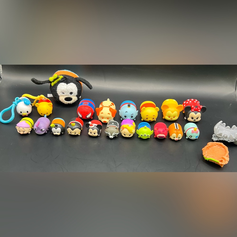 Disney Tsum Tsum Kids‎ Toy Set -  Lot of 22, Multicolor- Mix